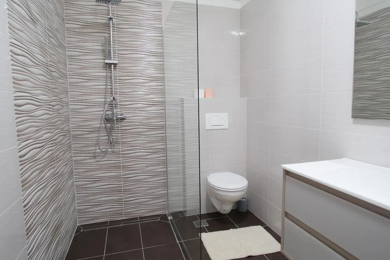 Arena Apartment With 3 Bedrooms In The City Center PUY 크로아티아